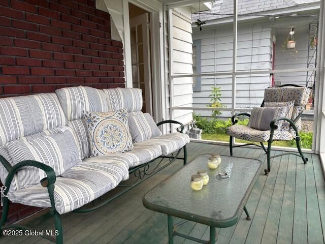 16 Edgewood Avenue, Albany, NY 12203