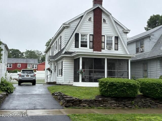 16 Edgewood Avenue, Albany, NY 12203