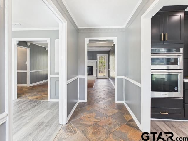 1010 Bel Air Dr, Athens, TX 75751