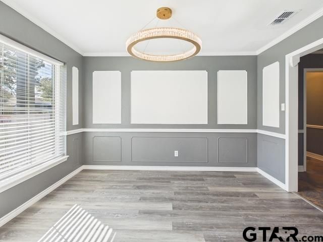 1010 Bel Air Dr, Athens, TX 75751