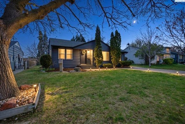 1913 W 2nd Ave., Kennewick, WA 99336