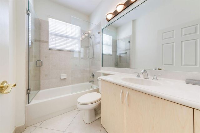 8200 Playa Del Sur Boulevard, Lake Worth, FL 33467