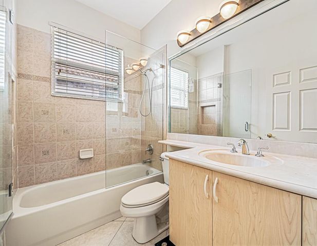 8200 Playa Del Sur Boulevard, Lake Worth, FL 33467