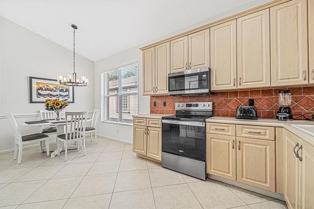 8200 Playa Del Sur Boulevard, Lake Worth, FL 33467