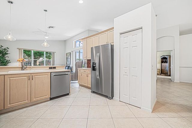 8200 Playa Del Sur Boulevard, Lake Worth, FL 33467