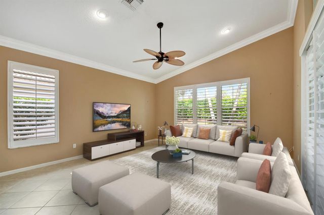 8200 Playa Del Sur Boulevard, Lake Worth, FL 33467