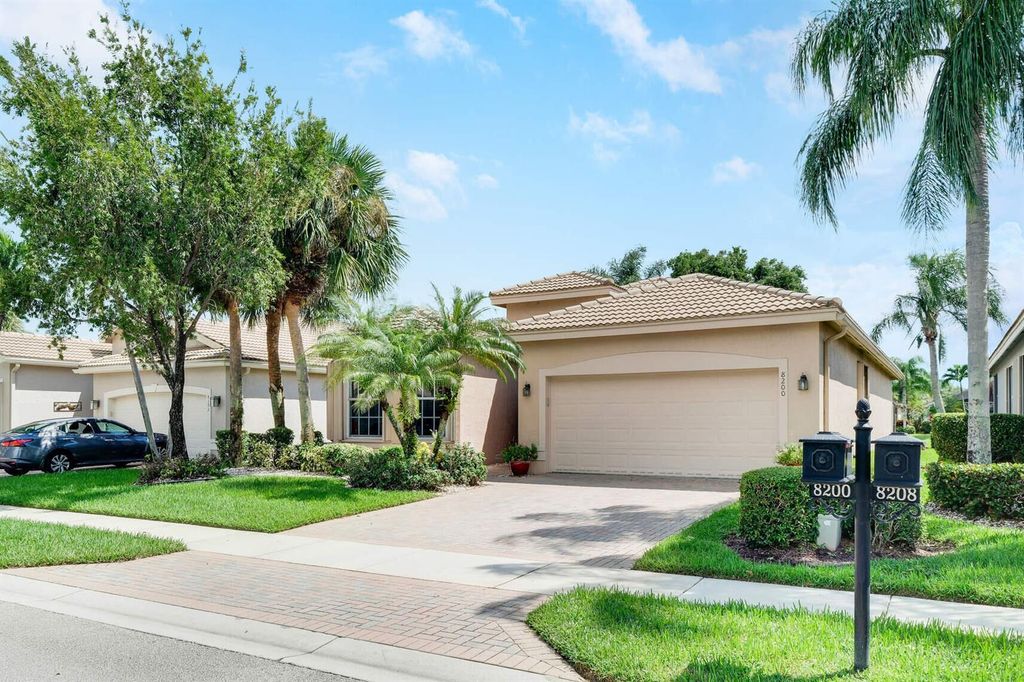 8200 Playa Del Sur Boulevard, Lake Worth, FL 33467