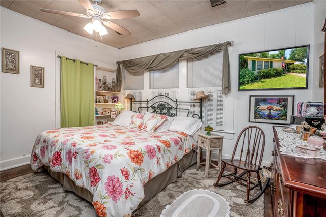 2252 Cleveland Street, Paris, TX 75460
