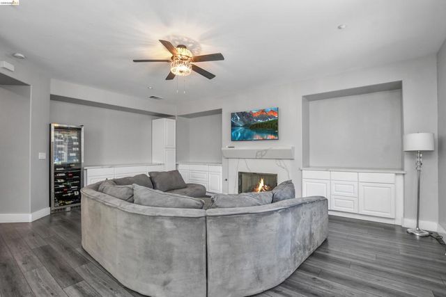 1885 Fiorita Way, Brentwood, CA 94513