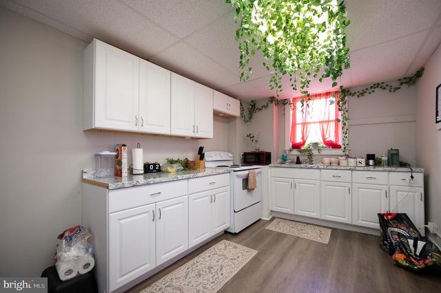 301 N 10TH ST, Darby, PA 19023