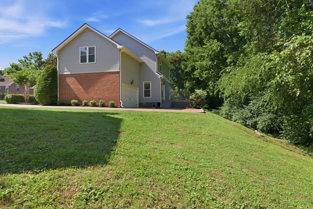 808 W Benjamin Ct, Franklin, TN 37067
