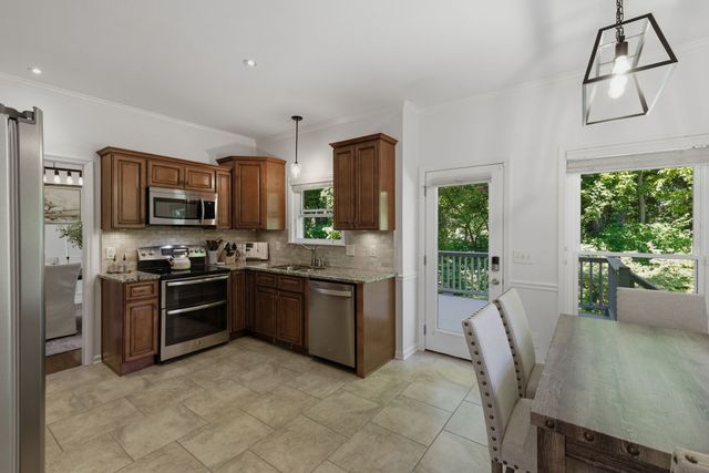 808 W Benjamin Ct, Franklin, TN 37067