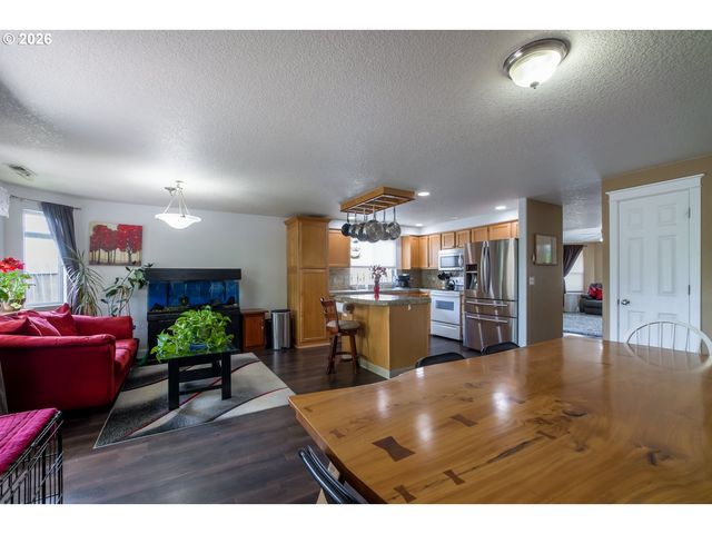 8020 Ne 104TH Ave, Vancouver, WA 98662