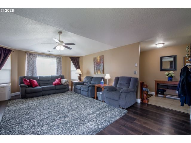 8020 Ne 104TH Ave, Vancouver, WA 98662