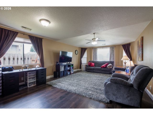 8020 Ne 104TH Ave, Vancouver, WA 98662