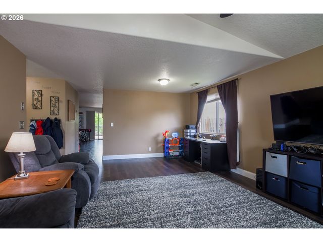 8020 Ne 104TH Ave, Vancouver, WA 98662