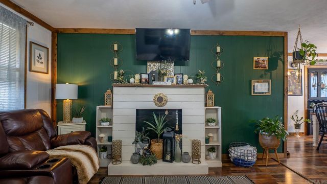 570 Missouri Avenue, Mammoth Spring, AR 72554