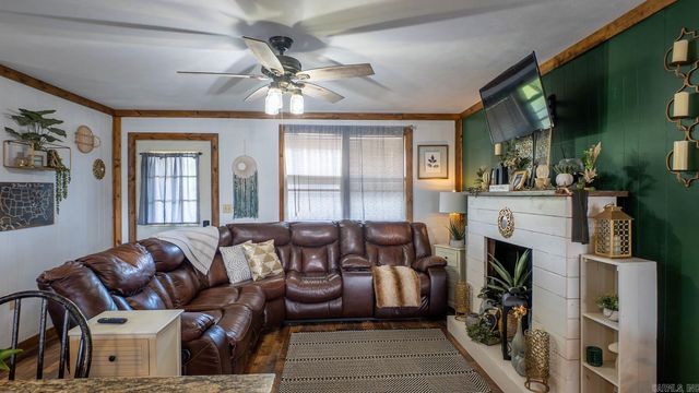 570 Missouri Avenue, Mammoth Spring, AR 72554