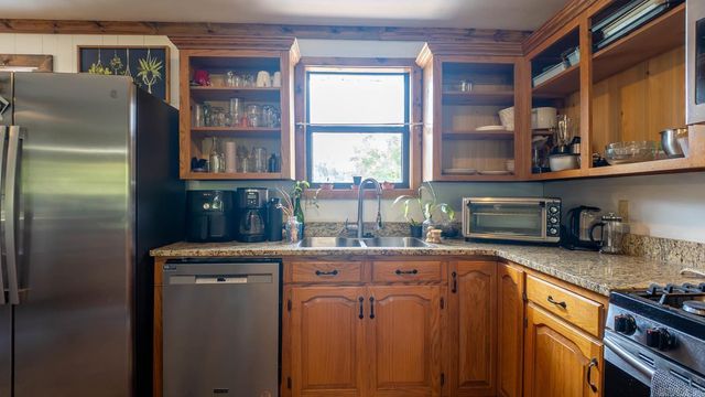 570 Missouri Avenue, Mammoth Spring, AR 72554