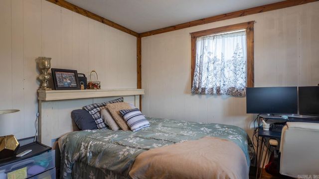 570 Missouri Avenue, Mammoth Spring, AR 72554