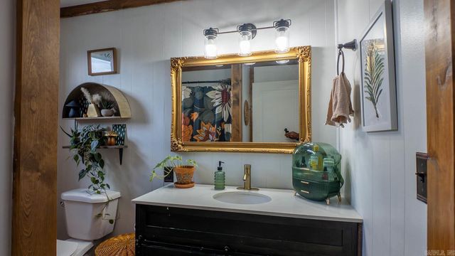 570 Missouri Avenue, Mammoth Spring, AR 72554