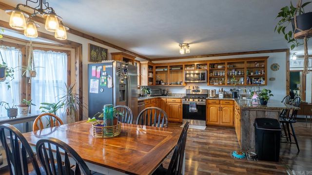 570 Missouri Avenue, Mammoth Spring, AR 72554