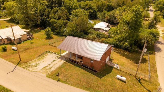 570 Missouri Avenue, Mammoth Spring, AR 72554
