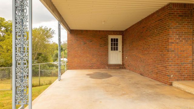 570 Missouri Avenue, Mammoth Spring, AR 72554
