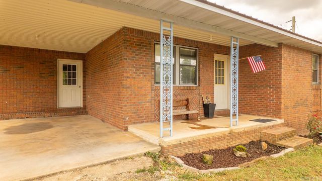 570 Missouri Avenue, Mammoth Spring, AR 72554