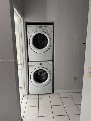 15355 SW 76th Ter 203, Miami, FL 33193