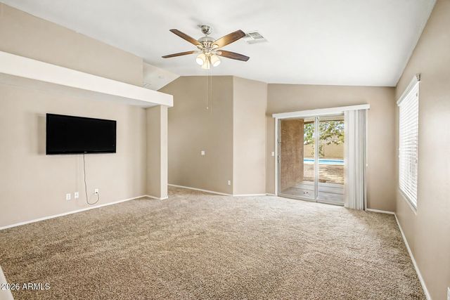 2766 E COWBOY COVE Trail, San Tan Valley, AZ 85143