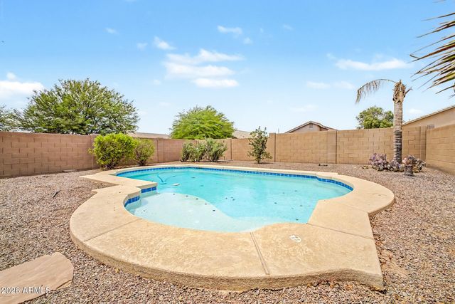 2766 E COWBOY COVE Trail, San Tan Valley, AZ 85143
