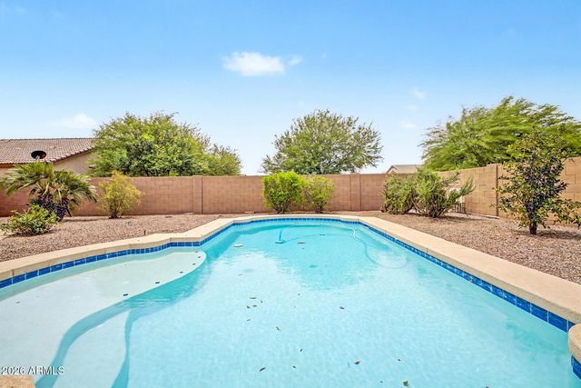 2766 E COWBOY COVE Trail, San Tan Valley, AZ 85143