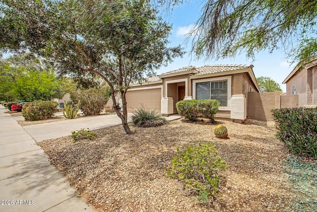 2766 E COWBOY COVE Trail, San Tan Valley, AZ 85143