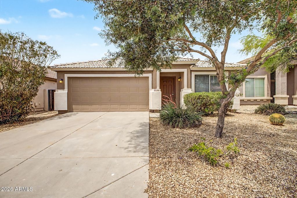 2766 E COWBOY COVE Trail, San Tan Valley, AZ 85143