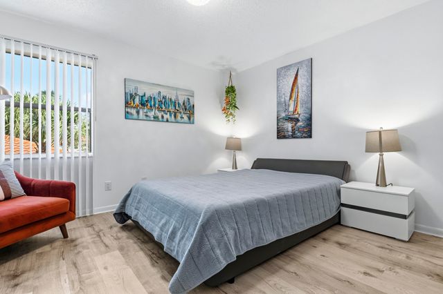 5887 Fox Hollow Drive E, Boca Raton, FL 33486