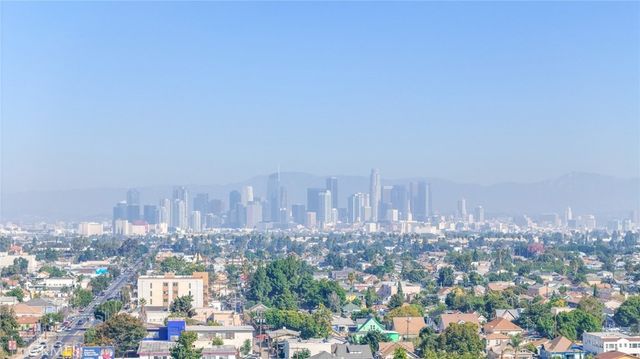 5135 Avalon, Los Angeles, CA 90011