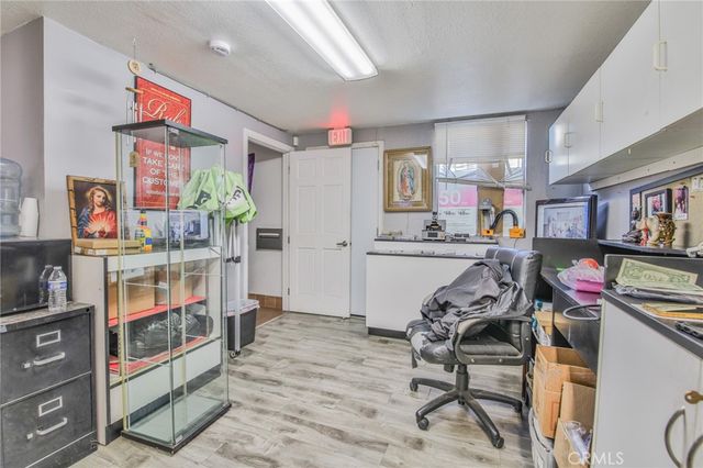 5135 Avalon, Los Angeles, CA 90011