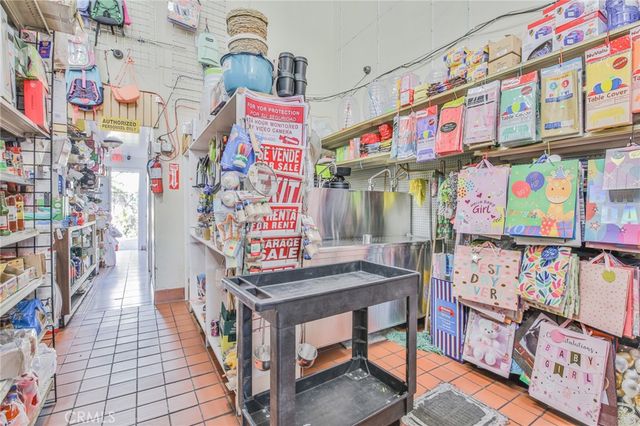 5135 Avalon, Los Angeles, CA 90011
