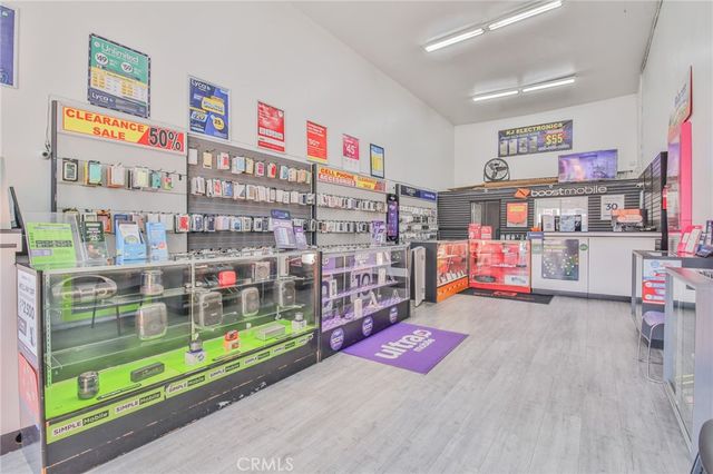 5135 Avalon, Los Angeles, CA 90011