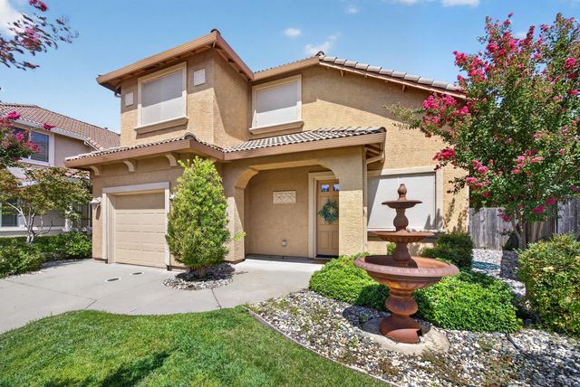 8221 ASHCREST Ln, Fair Oaks, CA 95628