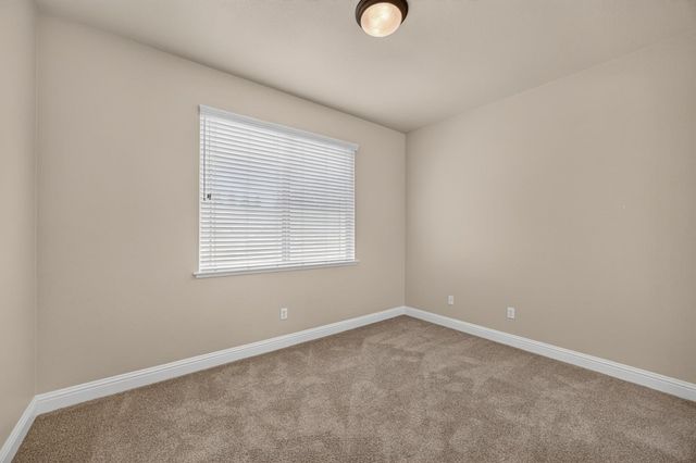 8221 ASHCREST Ln, Fair Oaks, CA 95628