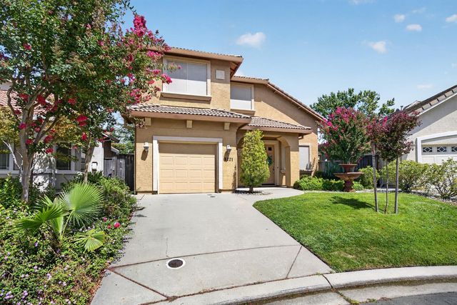 8221 ASHCREST Ln, Fair Oaks, CA 95628