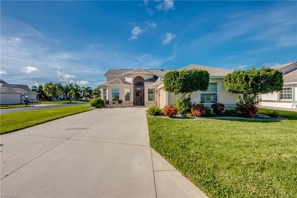 3800 Gloxinia DR, NORTH FORT MYERS, FL 33917 — photo 2