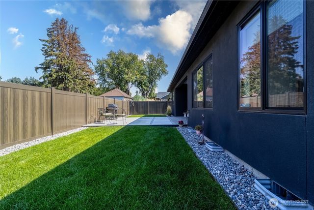 1261 Doc Bar Place, Walla Walla, WA 99362