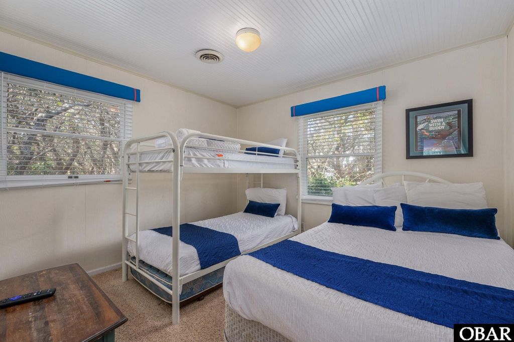 Image 25 of property listing at 15 Seventh Avenue Lot 10, Southern Shores, NC 27949