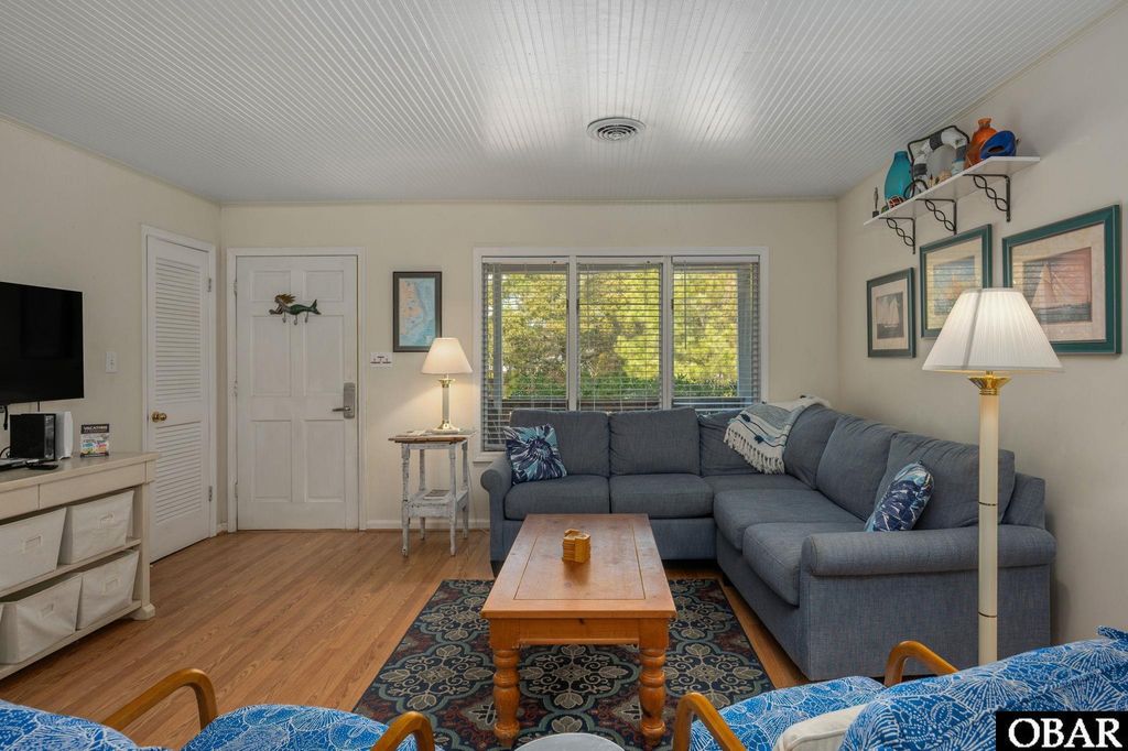 Image 7 of property listing at 15 Seventh Avenue Lot 10, Southern Shores, NC 27949