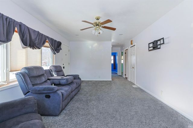 205 E Jennings Avenue, South Bend, IN 46614