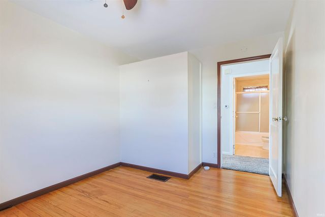 205 E Jennings Avenue, South Bend, IN 46614