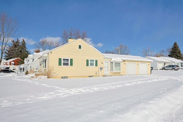 205 E Jennings Avenue, South Bend, IN 46614